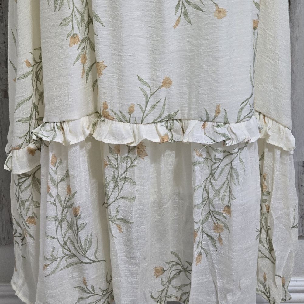 Blu Pepper Ivory Floral Ruffle Tiered Maxi Dress Size Large - Picture 5 of 9